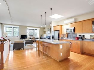 9 Concord Sq APT 4, Boston, MA 02118