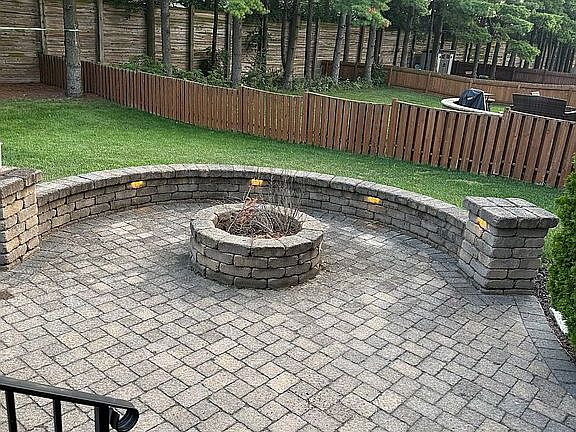 Fire pit backyard