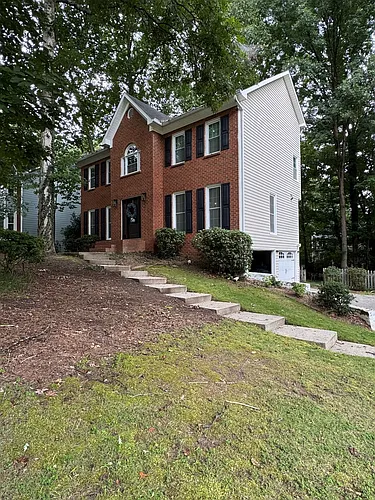 1240 Wynford Clny Photo 1