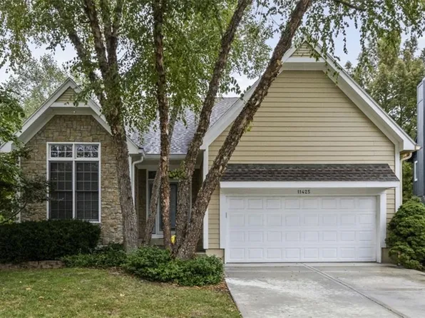 11425 Cody St, Overland Park, KS 66210