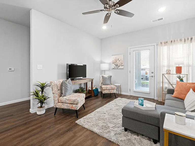 Highview Pointe — Photo 32