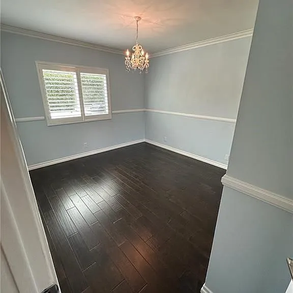 5752 Newcastle Ave — Photo 9