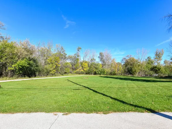 Lt0 W COLD SPRING ROAD, Greenfield, WI 53228
