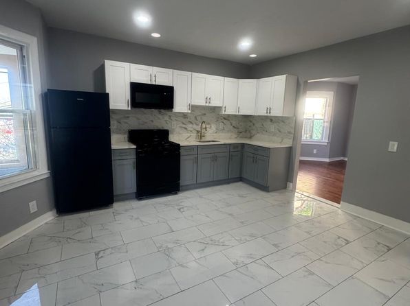 1214 Whalley Ave #1