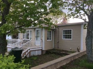 17 Grove St, Glace Bay, NS B1A3L9