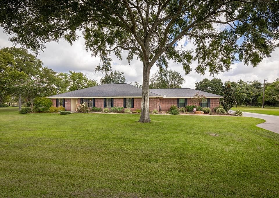1st image of 14754 Live Oak Ln