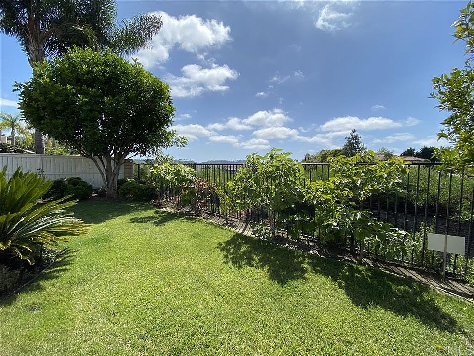 2nd image of 7881 Calle Oliva