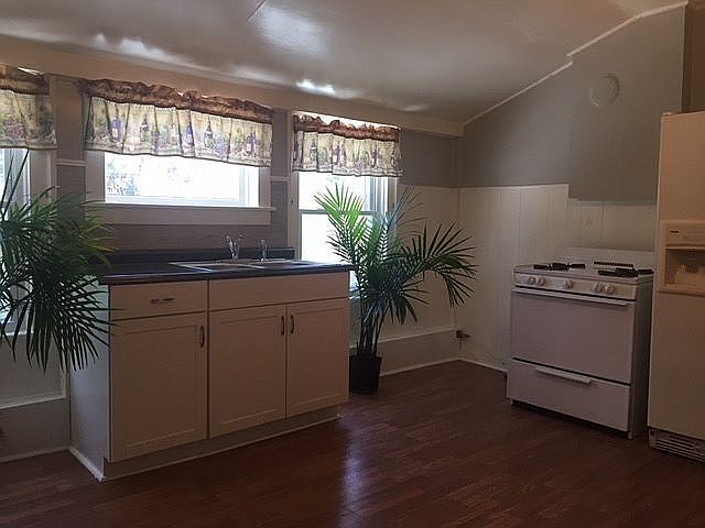 1st image of 2405-2407 Lake St