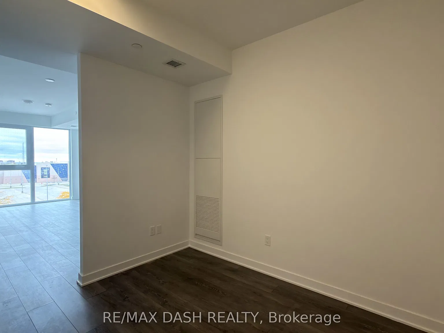 2 bed, $2,550 — Photo 4