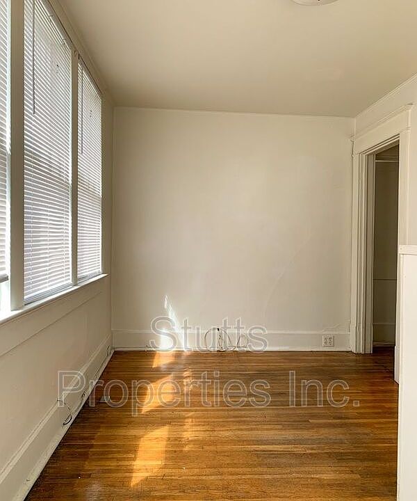 1st image of 727 Sherrod Ave #B727