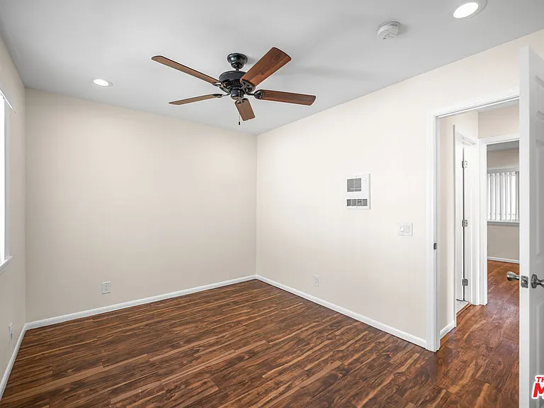 432 N Harvard Blvd — Photo 17