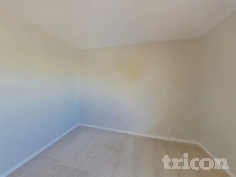 862 Marshall Dr — Photo 10