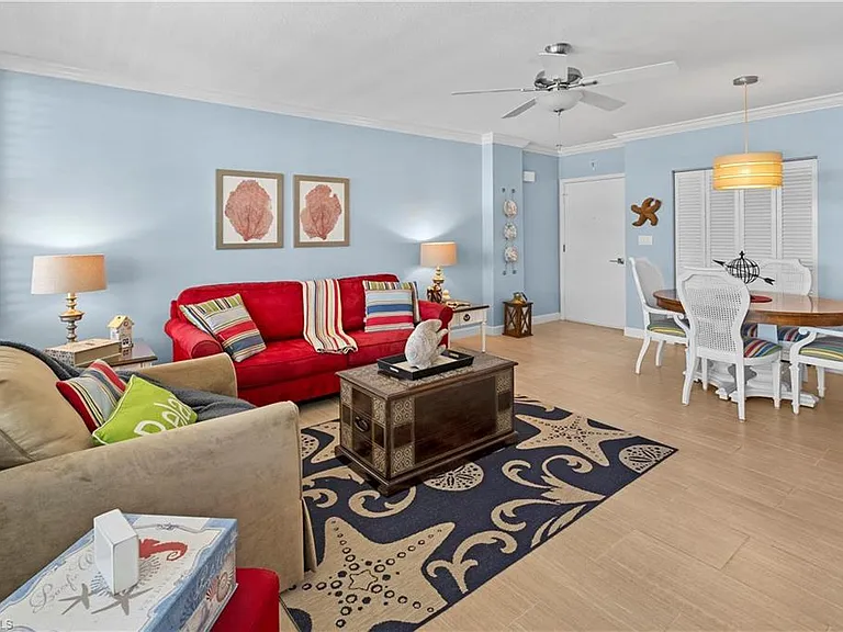 240 Seaview Ct #413 — Photo 4