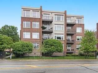 515 N Harlem Ave APT 401, Oak Park, IL 60302