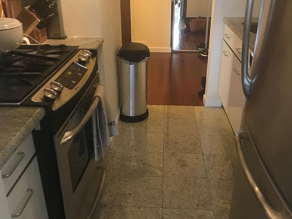 3rd image of 4 Martine Ave APT 1221