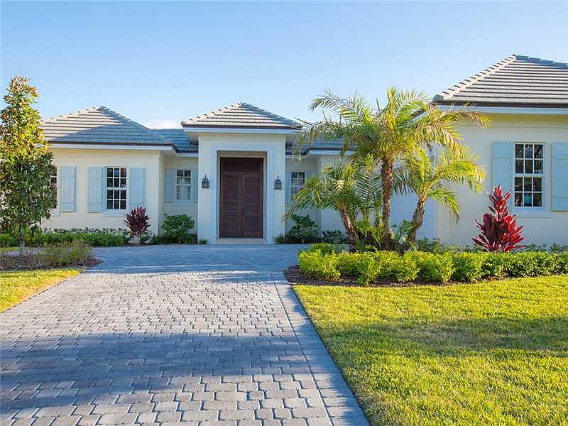 1st image of 330 Lakeview Way