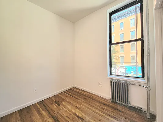 Rented by AZ REALTY NYC LLC | media 9