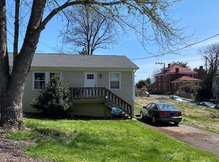 416 4th St SW APT A, Charlottesville, VA