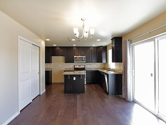 5th image of 1441 Moraine Valley Dr
