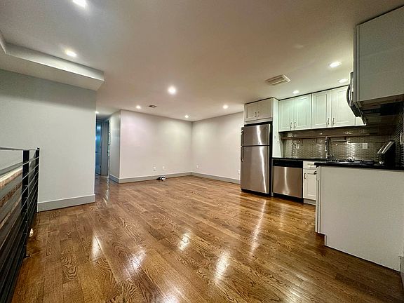 2nd image of 1258 Jefferson Ave #1