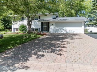 324 Willow Rd, Wauconda, IL 60084
