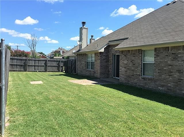 2nd image of 7404 Rochester Ln