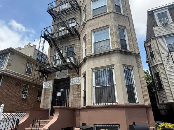 203 Macon Street image 2 of 2