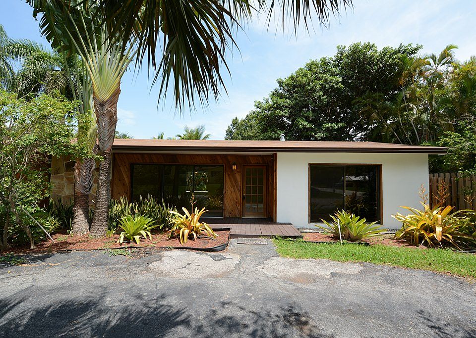 1st image of 3401 SW 26th Ct