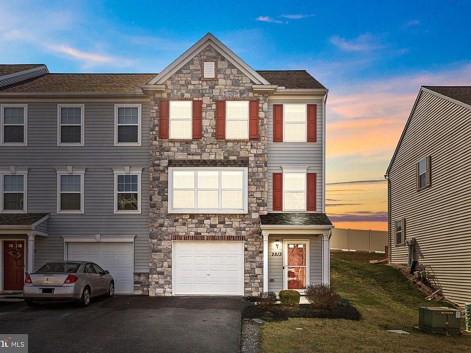 1st image of 2513 Oakwood Ln