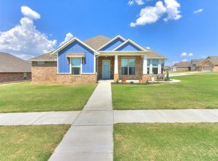 4053 Hart St, Tuttle, OK 73089