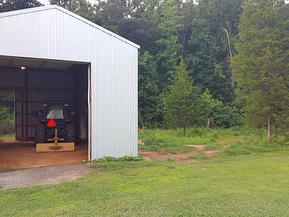 5th image of 350 Snow Mill Dr