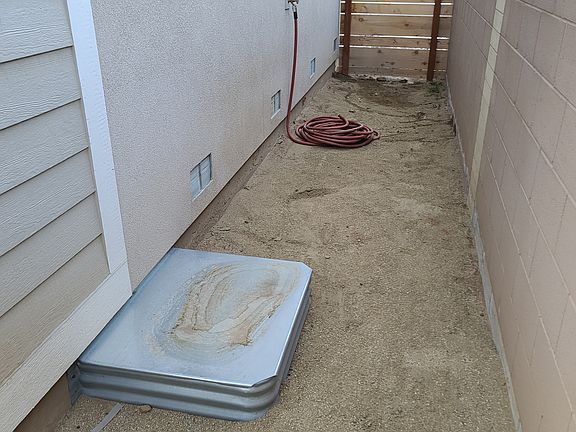 Other side of backyard.
