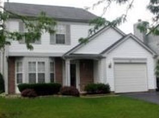 821 Buckingham Ct, Mundelein, IL