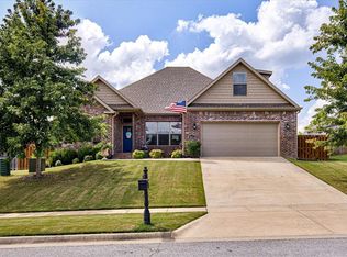 1653 S Laurel Lndg, Fayetteville, AR 72701