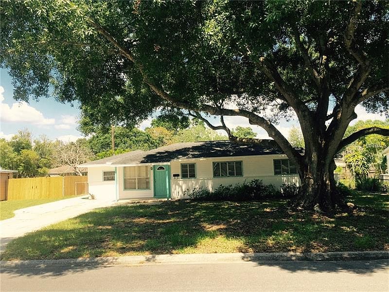 1st image of 7543 Meadowlawn Dr N