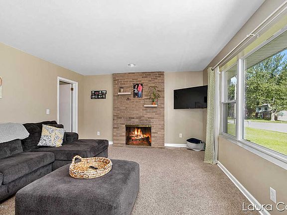 5th image of 1696 Bridle Creek Dr SE