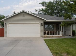 2208 S Panorama Dr, Nampa, ID 83686