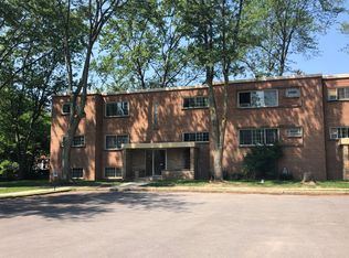 Village Cove, Lewiston, NY 14092