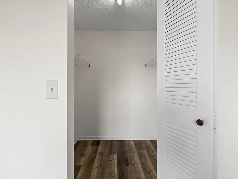 2226 N Cypress Bend Dr #308 — Photo 17
