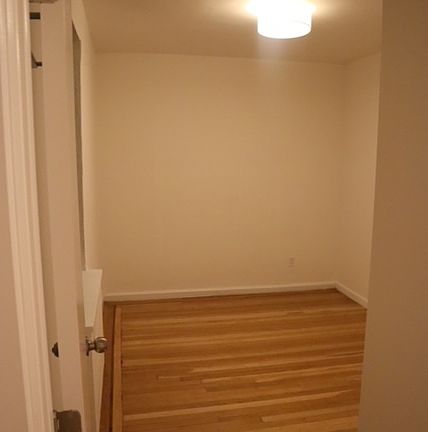 4th image of 200 Haven Ave #1F1