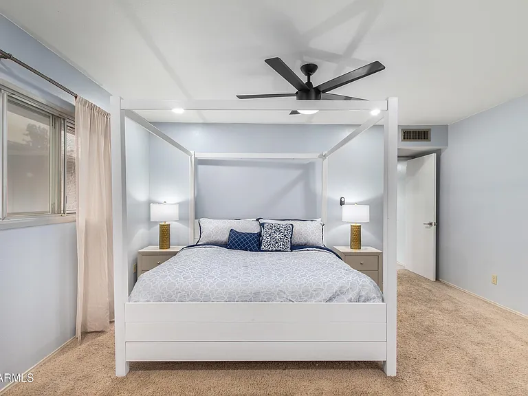 4428 W Laurie Ln — Photo 14