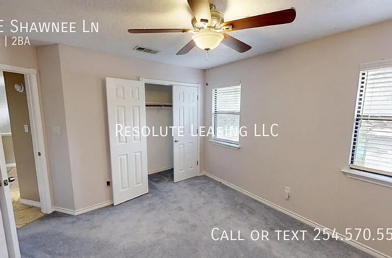 8 E Shawnee Ln — Photo 13