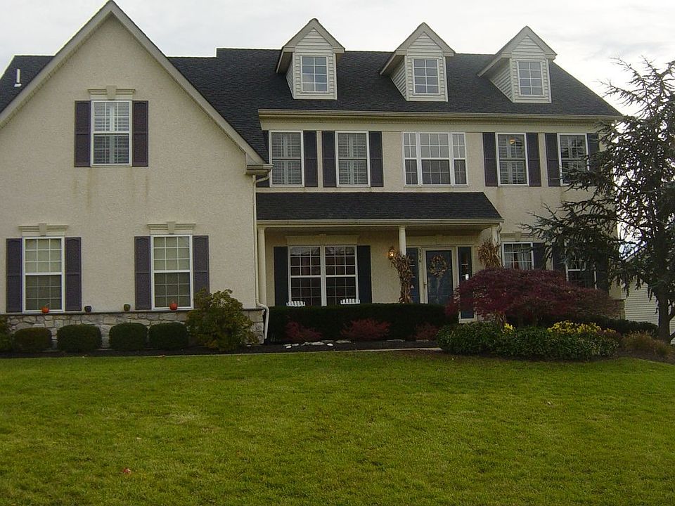 Beautiful Colonial