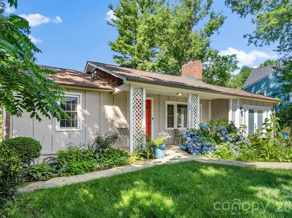 200 Aurora Dr, Asheville, NC 28805