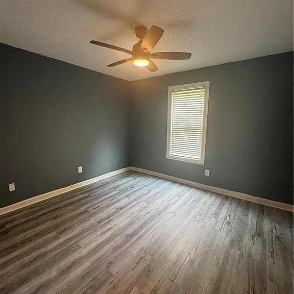 1143 Memory Ln — Photo 17