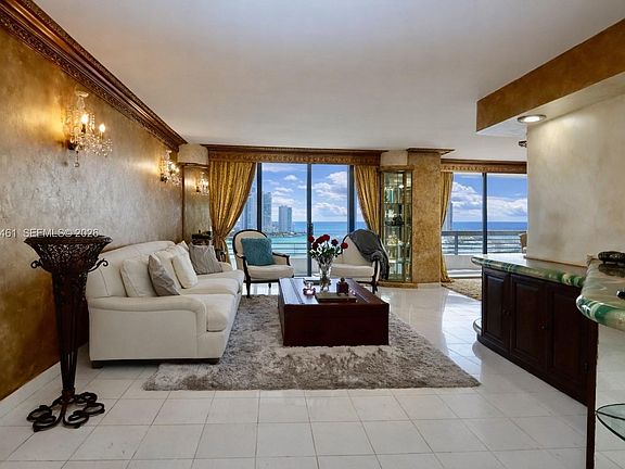 4th image of 3530 Mystic Pointe Dr APT 2915