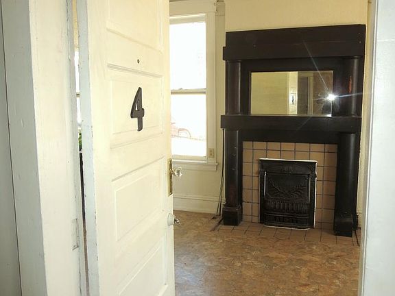 3rd image of 1219 N El Paso St APT 4