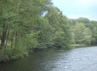 3 Riverside Dr, Rochester, NH 03867