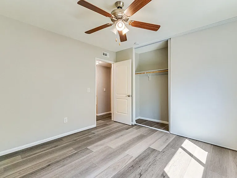 Woodlawn Gardens Apartments — Photo 5