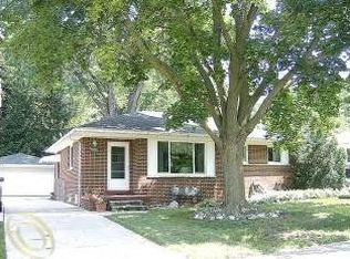 42490 Schoolcraft Rd, Plymouth, MI 48170